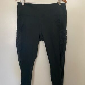 Fabletics Powerhold High-Waisted Pocket 7/8 Leggings Dark Green Size L